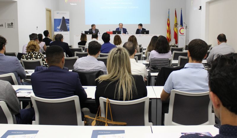 Una jornada celebrada en Cámara Valencia explica los aspectos empresariales y legales de Metaverso y NFT
