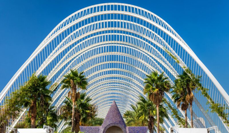 València prueba bancos solares inteligentes